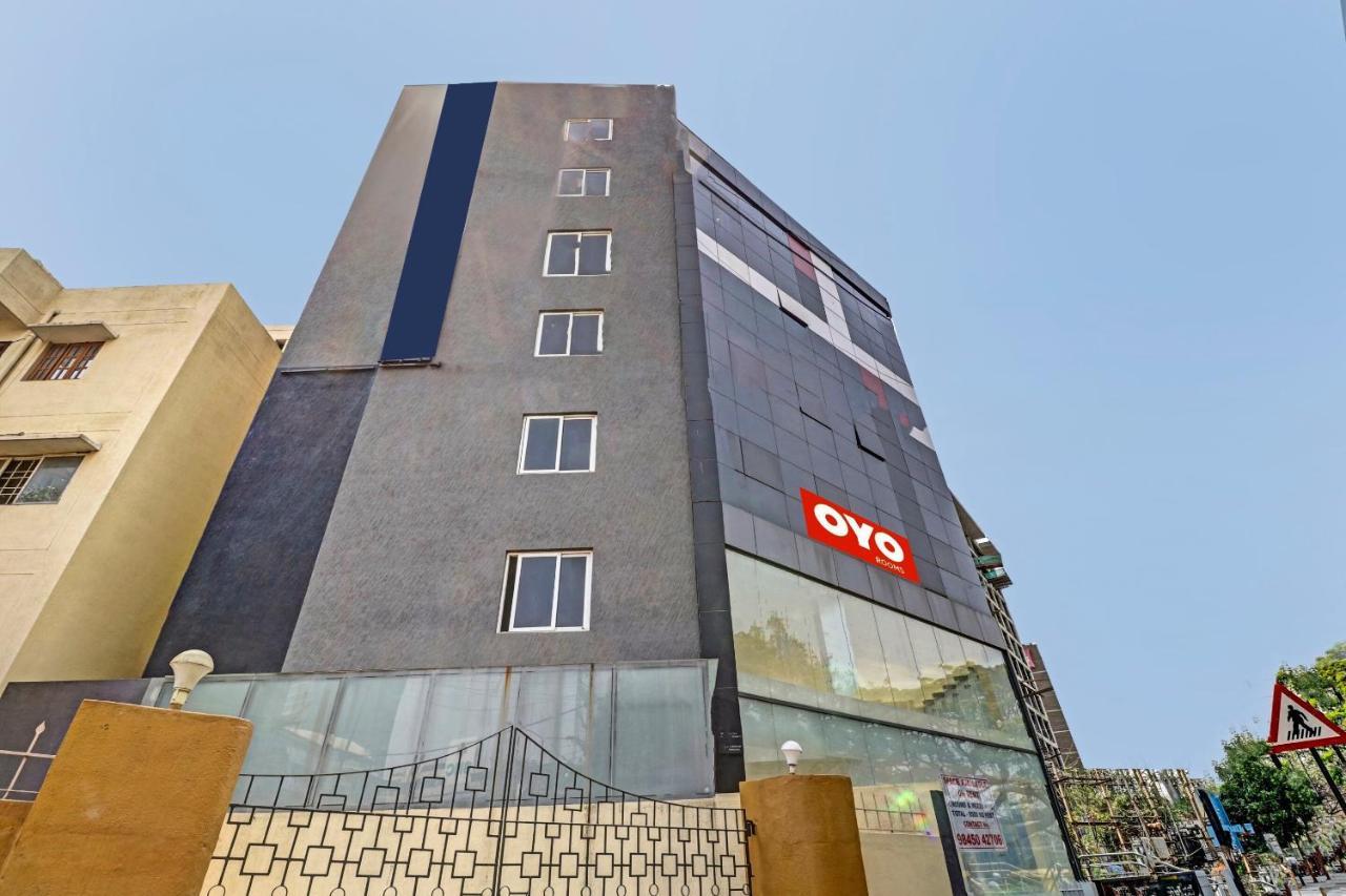 Oyo Townhouse 251 Richmond Circle Otel Bangalore Dış mekan fotoğraf